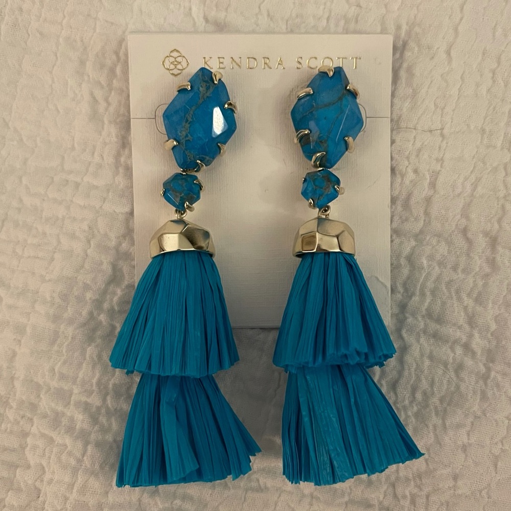 KENDRA SCOTT Denise statement earrings NWOT